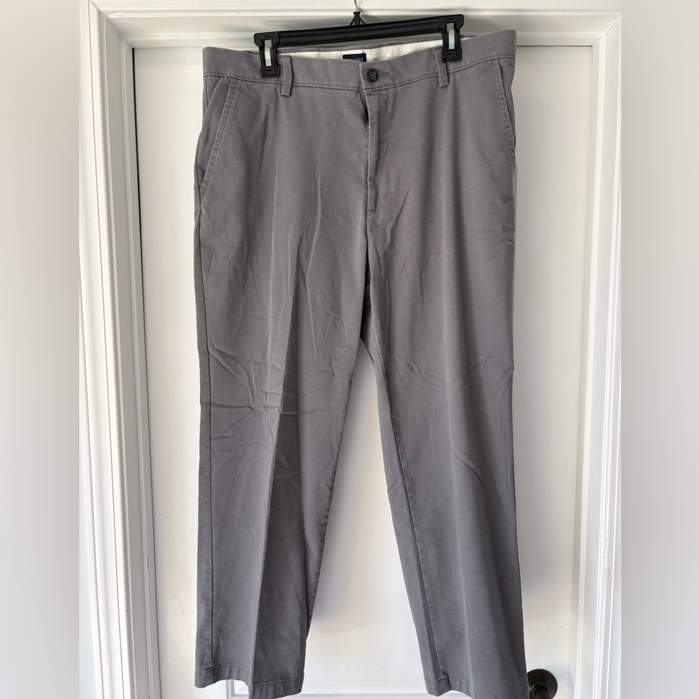 Dockers Men's Charcoal Chinos
